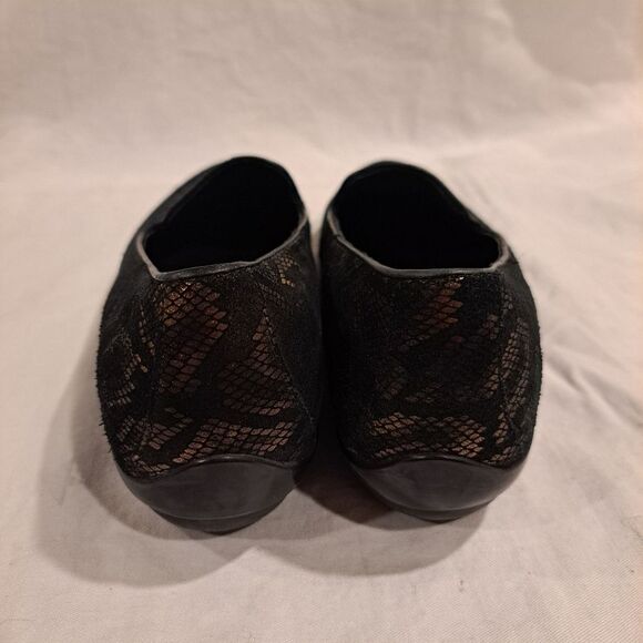 Dansko black leather slip-on loafers black lace design womens size EUR 38 US 7.5 - Picture 4 of 9